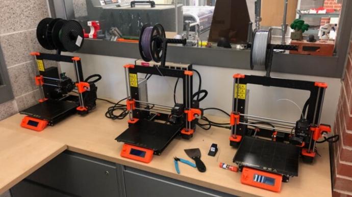 3D printers in makerspace